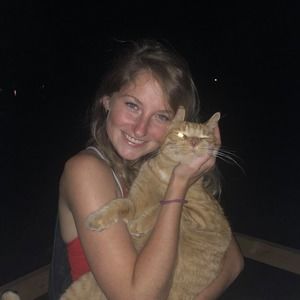 Meet your Posher, Abigail